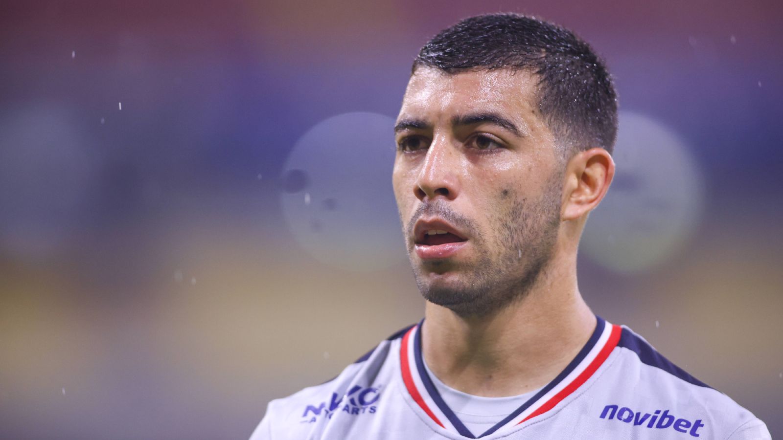 Erik Lira entra en la agenda del Girona para reforzar el centro del campo