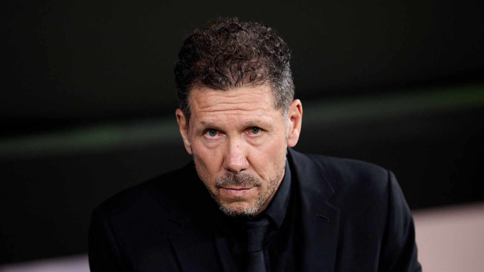 Simeone no desaprovecha la oportunidad y 'reparte' por igual a Real Madrid y Barcelona: "Vivimos en Madrid, así que estamos acostumbrados a ese tipo de situaciones"