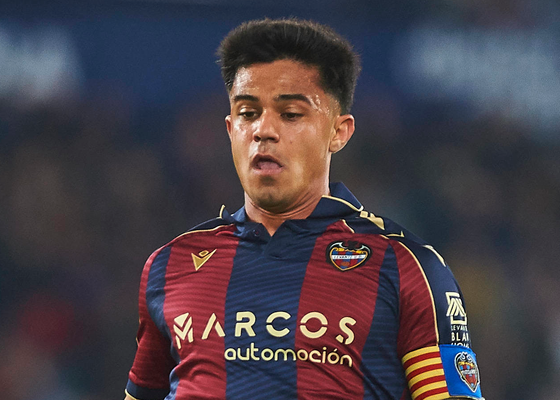 Brugué, delantero del Levante, tajante: "Si no lo hacemos, bajaremos"