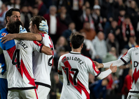 Rayo Vallecano - AEK de Atenas: alineaciones , horario y dónde ver en tv el partido de la Conference League