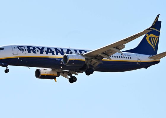 Menos vuelos de Ryanair pero más equipaje gratis
