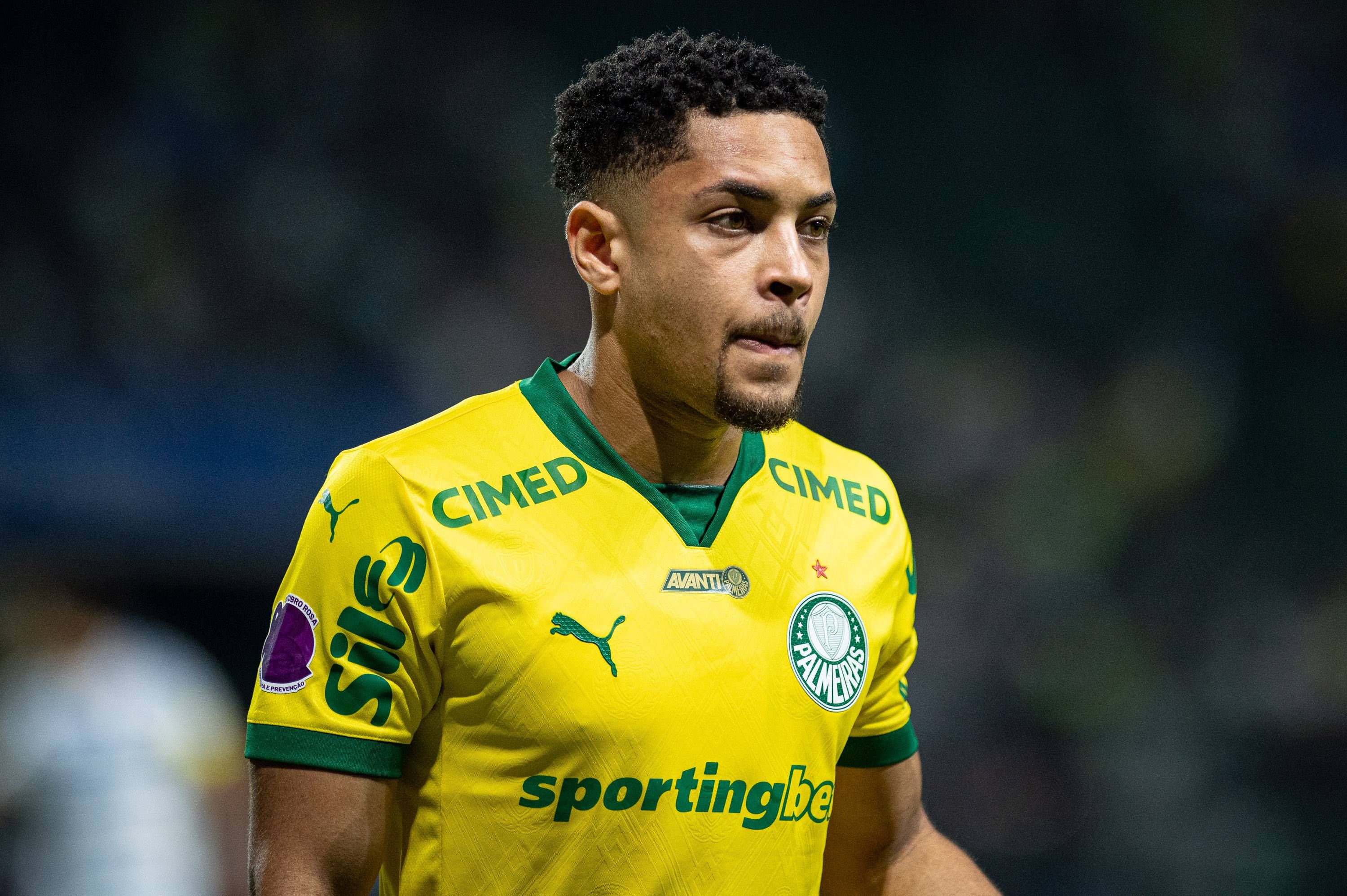 El Manchester United, lanzado a por el fichaje de Vitor Roque