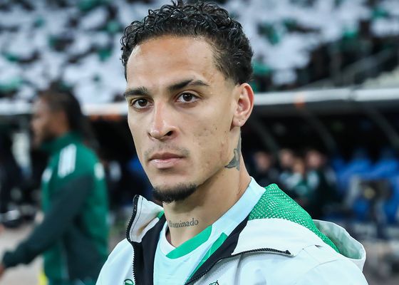 Enfado por el 'desprecio' a Antony y respiro para el Betis