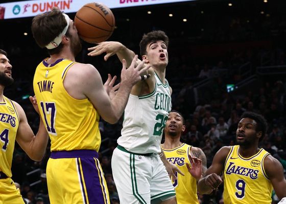 Hugo González se estrena a lo grande en el 'Clásico' Celtics-Lakers