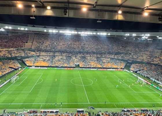 La falsa alarma de desalojo en la derrota del Betis que dejó a una Cartuja semivacía