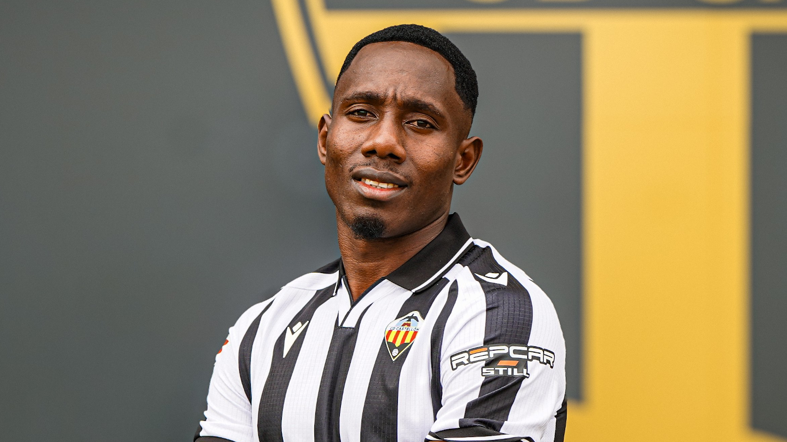 De la cárcel a debutar en Segunda división
