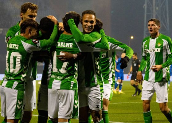 Antony, satisfecho tras su gol, alaba a Riquelme y Deossa: "Todo el plantel es muy importante para todos los partidos"