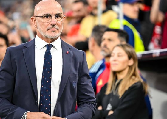 Luis de la Fuente aparta a Laporte y se olvida de él
