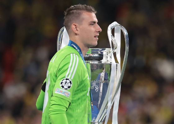 Lunin renueva con el Real Madrid