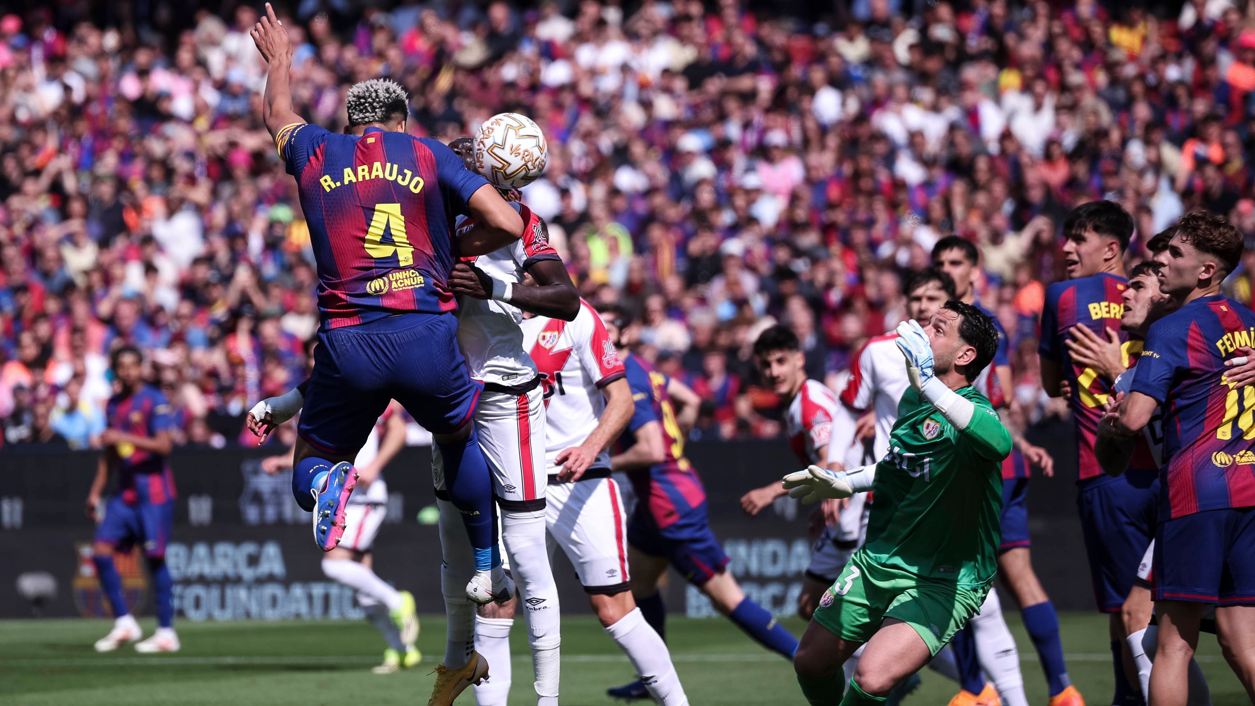 Barcelona 1-0 Rayo Vallecano: El líder salva un mal día