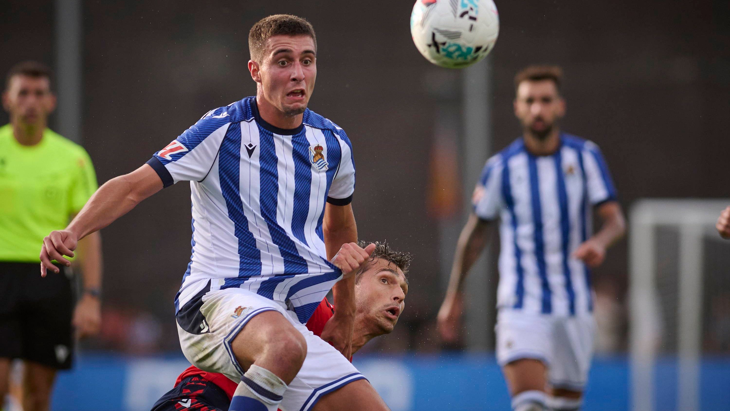Renace en Segunda división y llama a la puerta de Karrikaburu