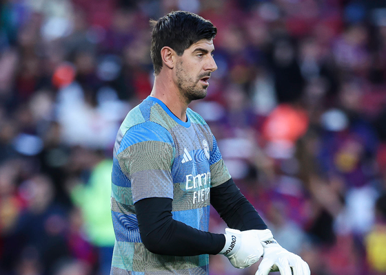 Paco González elogia en 'Tiempo de juego' el último gesto de Courtois en el Real Madrid: "De capitán"