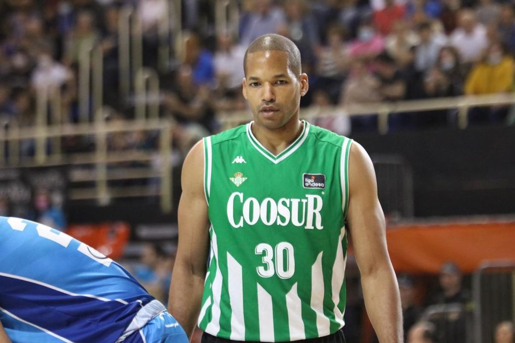 Eulis Báez, del Betis, se pierde la Supercopa