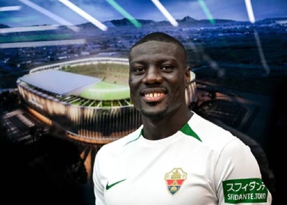 Alarmas en el Elche por la rodilla de Bambo Diaby