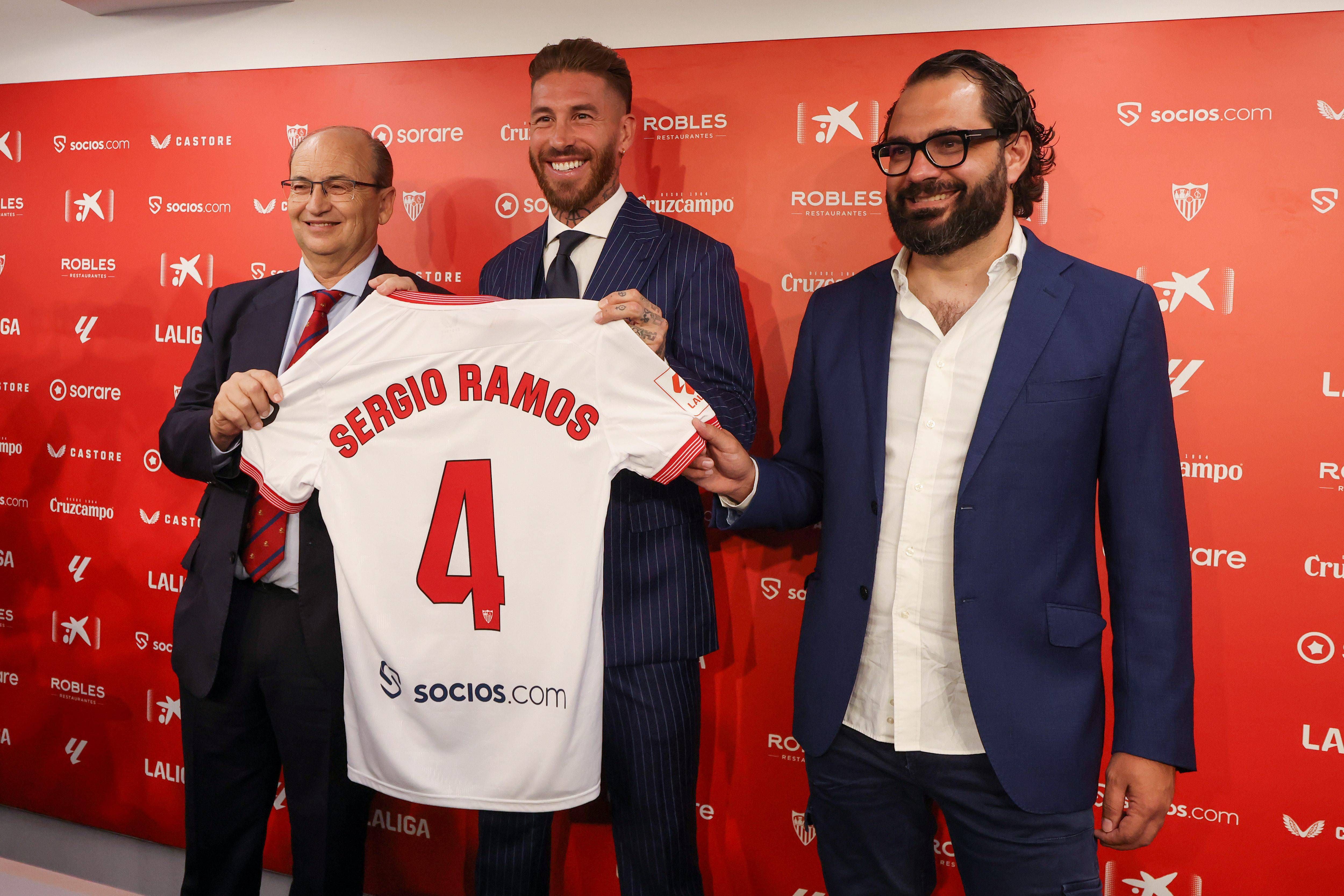 La venta del Sevilla a Five Eleven Capital: "Sergio Ramos se fue huyendo a México, no me parece la solución idónea"