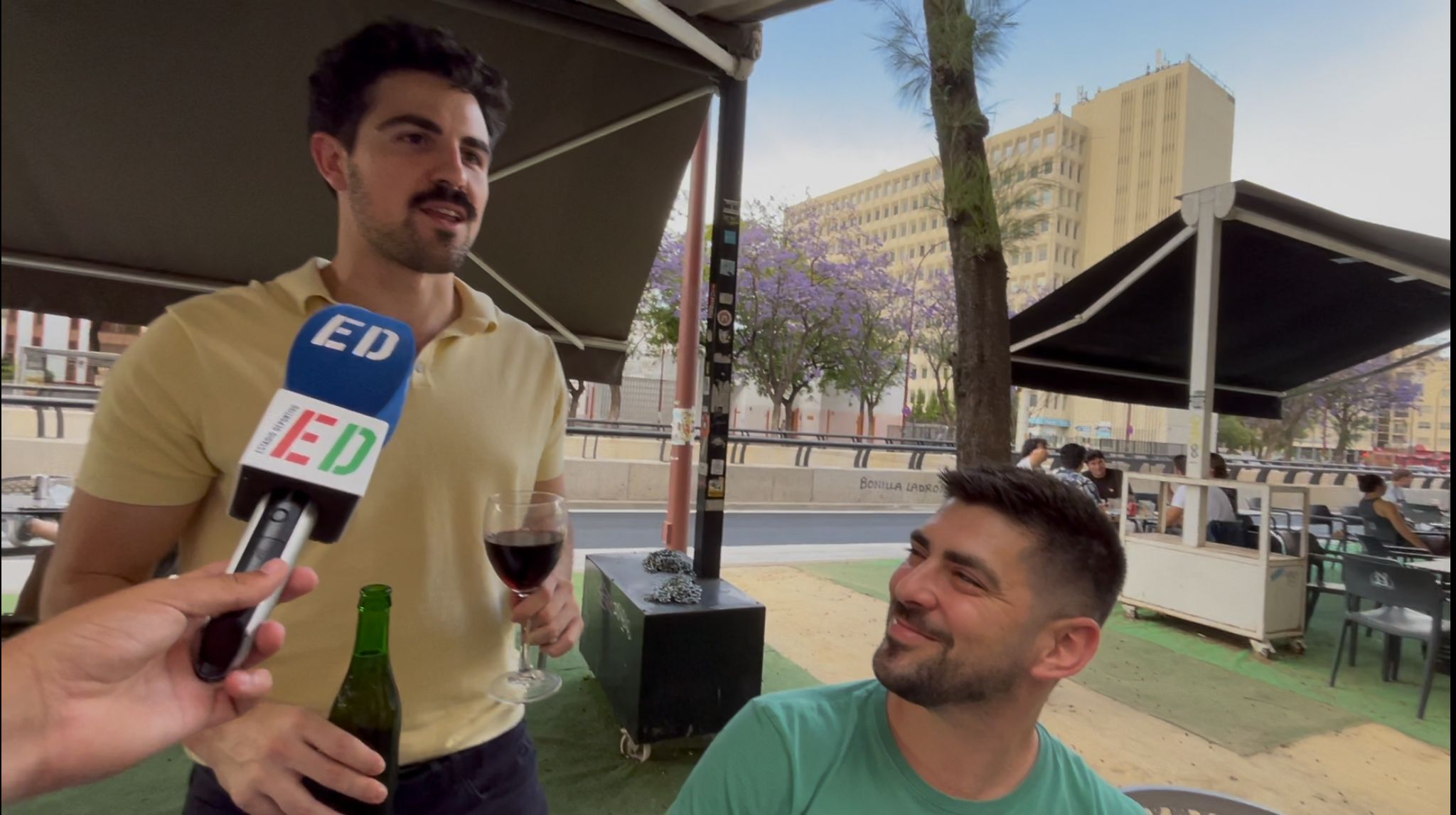 Pique sano, guasa sevillana y un polémico tweet a debate entre béticos y sevillistas tras la final de Conference League: "Los celebré como si fueran goles del Sevilla"