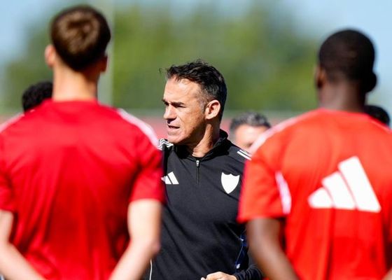 Terapia de grupo en la segunda sesión de Luis García Plaza