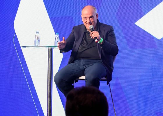 Tebas, presidente de LaLiga, culpa a la piratería de los precios televisivos: “Si la piratería desapareciese, sería mucho más barato el acceso a ver el fútbol”