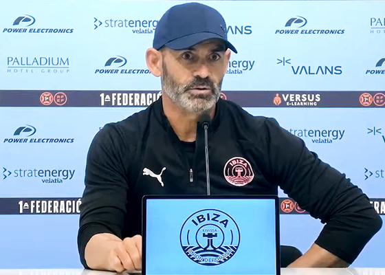 Paco Jémez vuelve a liarla
