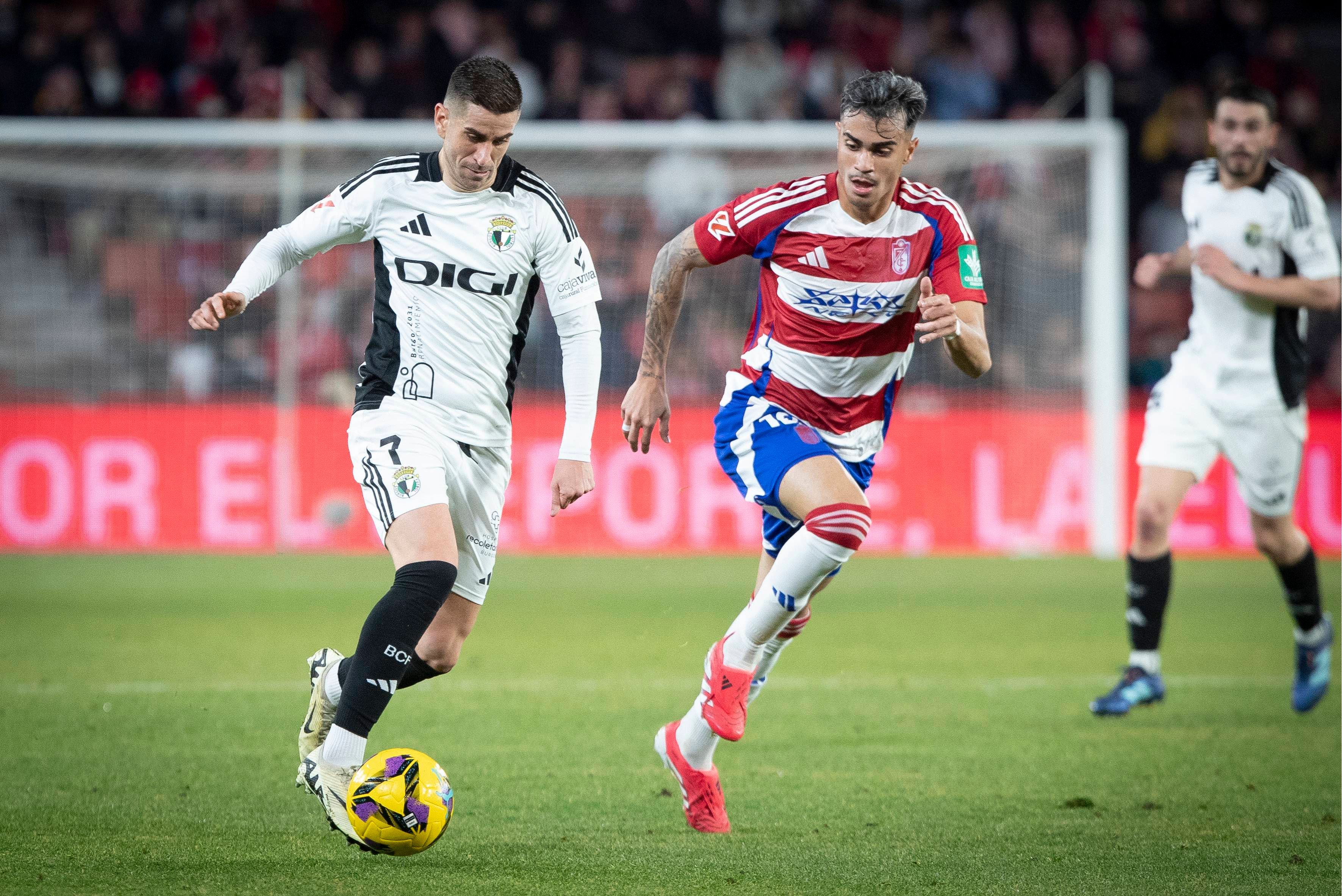 Así queda la clasificación de LaLiga Hypermotion, tras el empate de Granada y Burgos en la jornada 22 de Segunda división