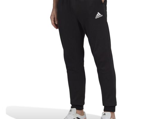 Amazon tira la casa por la ventana con una rebaja del 50% en estos pantalones de Adidas