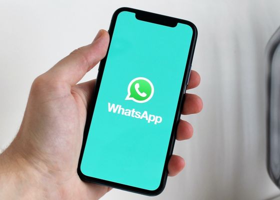 La forma para poder ver las fotos de visualización única de WhatsApp más de una vez