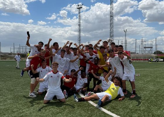 El efecto dominó en la cantera del Sevilla: un merecido premio tras un curso muy duro   