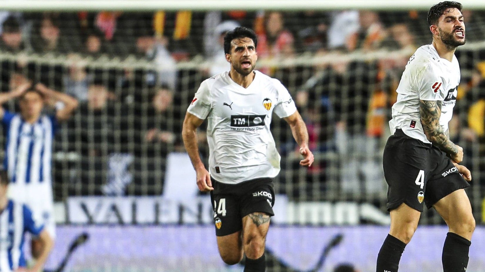 La petición del Valencia a Cömert con su renovación en el aire