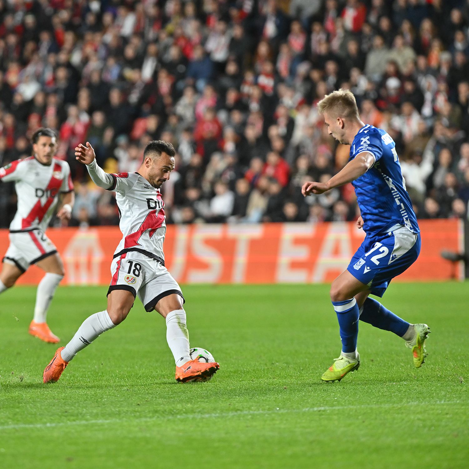 Rayo Vallecano 3-2 Lech Poznan: Álvaro García lograr el gol y remontada para soñar en Conference