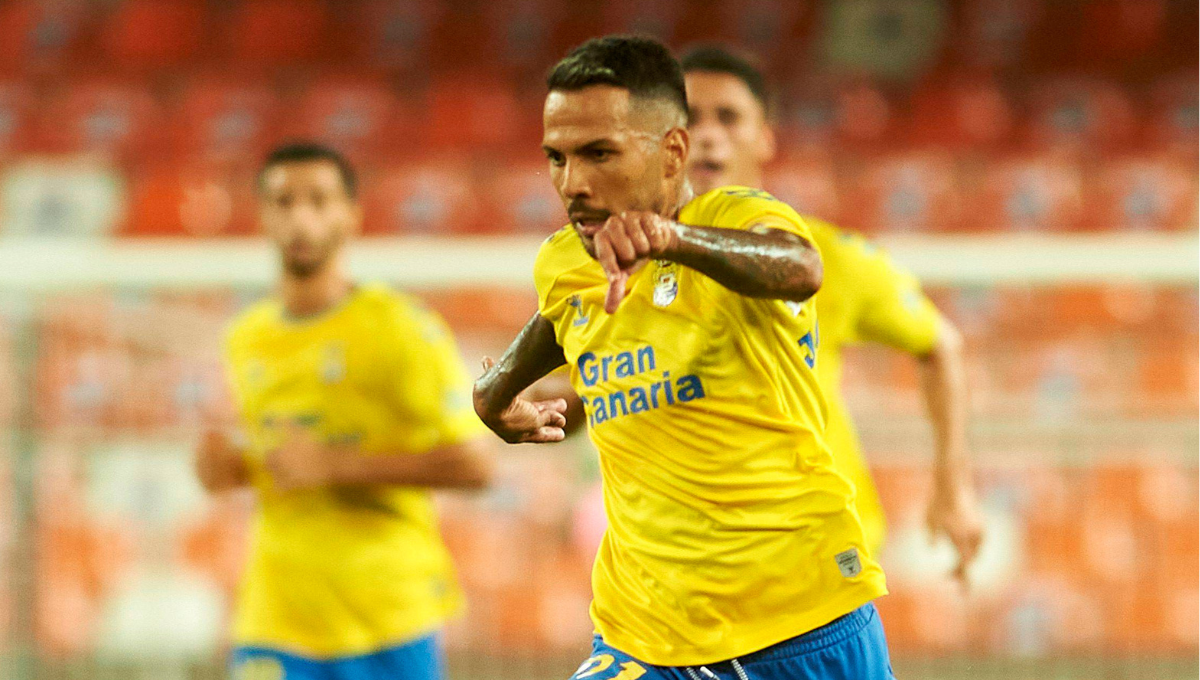 Luis García se muestra tajante con Jonathan Viera:  "En el vestuario no manda ni Luis García ni Viera, manda el grupo"