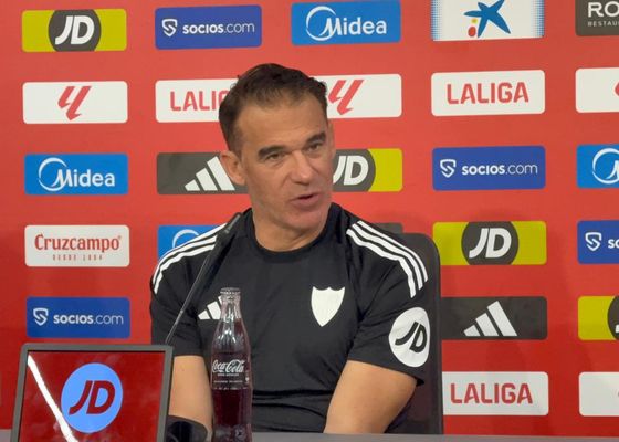 García Plaza tiene clara la receta para la 'final' ante la Real Sociedad: "Un Sevilla que se coma el césped"