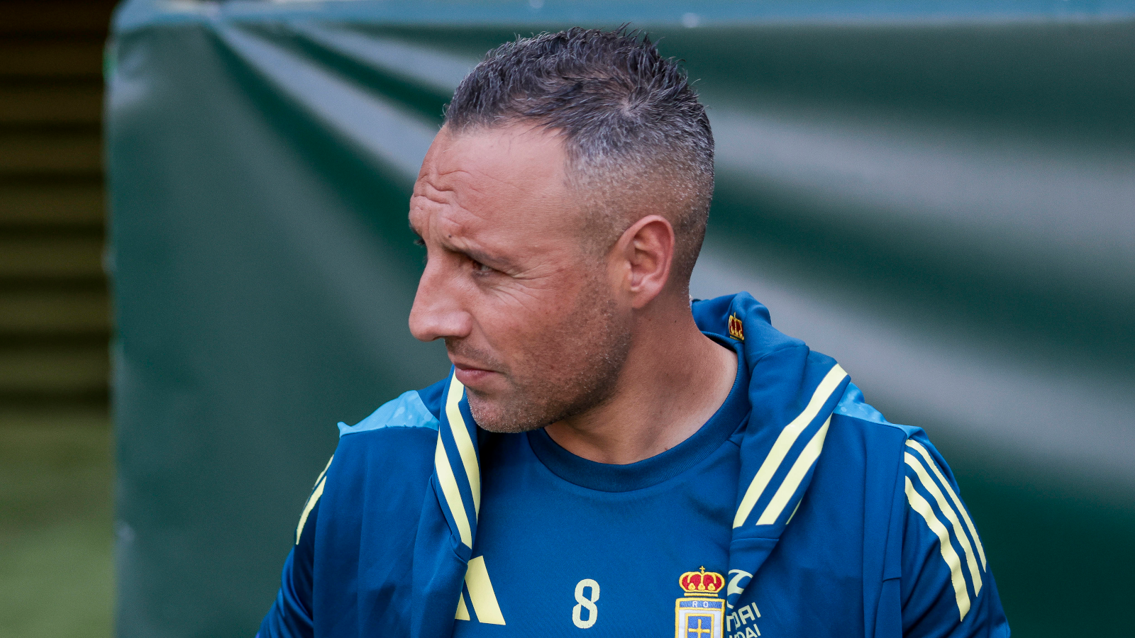 El Real Oviedo, "abierto a cualquier situación" con la decisión de Santi Cazorla