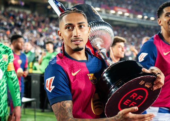 El 'dardo' de Raphinha a Xavi