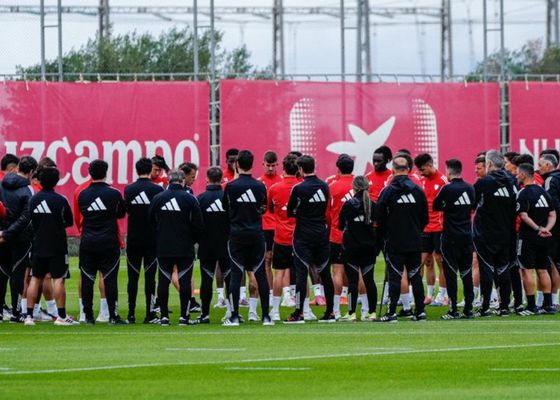 El Sevilla ya prepara la visita al Villarreal pendiente de Isaac Romero