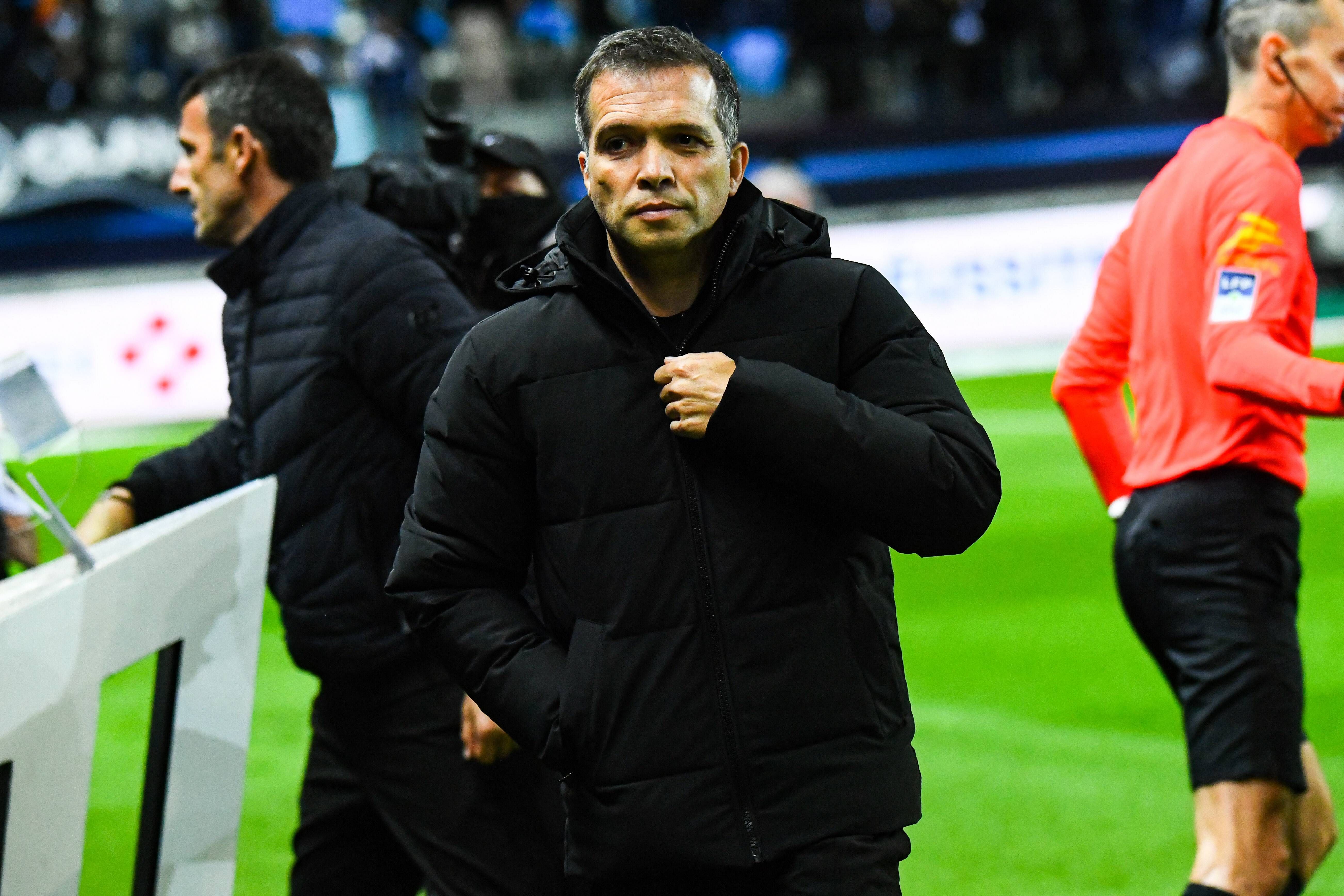 Luis Castro, nuevo entrenador del Levante: "Este club es muy grande y podemos conseguir muchas cosas"