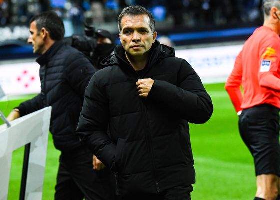 Luis Castro, nuevo entrenador del Levante: "Este club es muy grande y podemos conseguir muchas cosas"