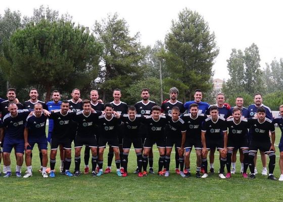 ¿Cuál es el salario mínimo de un futbolista en Primera y Segunda división en España?