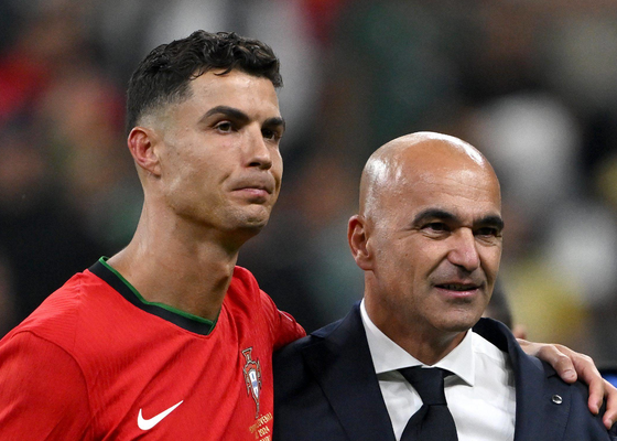 Roberto Martínez, entregado a Cristiano Ronaldo