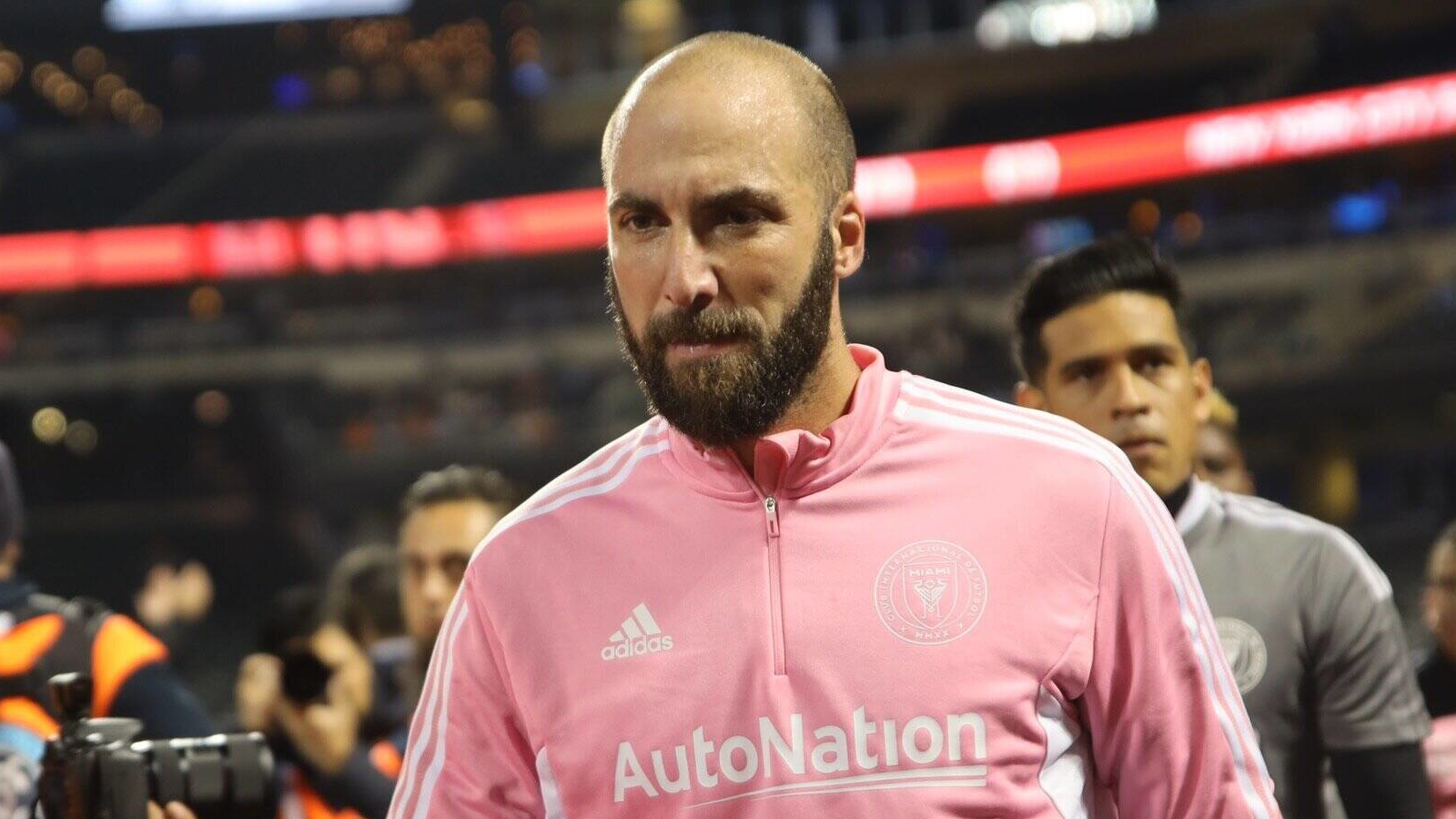 Gonzalo Higuaín, ex de Real Madrid, Nápoles o Juventus, sorprende con un drástico cambio de imagen