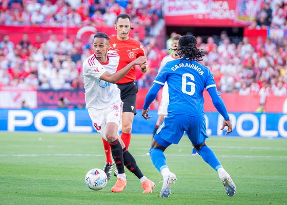 Sow lanza una petición a Sergio Ramos para el nuevo Sevilla y Maupay no aclara su futuro   