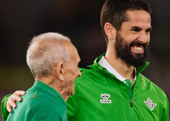 El Betis organiza un merecidísimo homenaje en la previa del partido ante Osasuna 