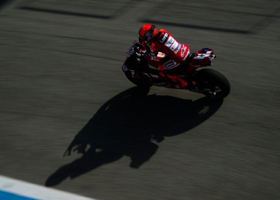 Marc Márquez y Bezzecchi guardan sus cartas en el Gran Premio de Francia 
