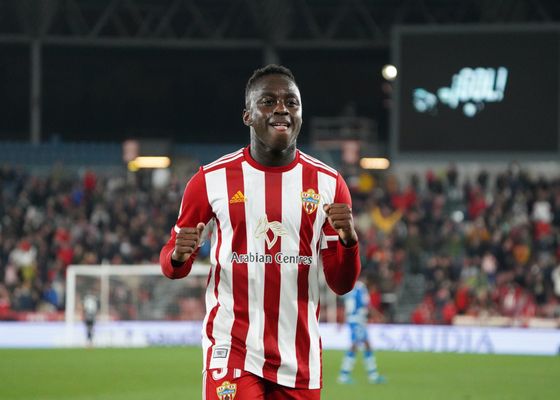 El joven talento que el Almería robó al Manchester United y ahora se acerca al Málaga 