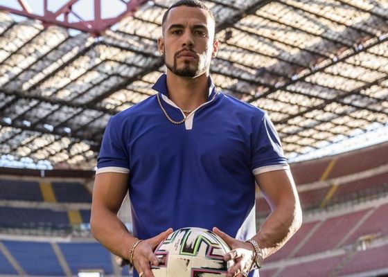 De jugar con Ceballos en el Betis a actor y pareja de Esmeralda Pimeltel, protagonista de Montecristo, la serie de moda