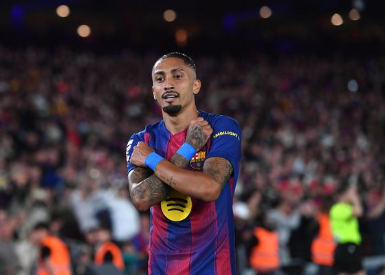 FC Barcelona 3-1 Betis: Raphinha le brinda el fin de fiesta perfecto a Lewandowski