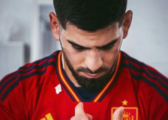 Ilia Topuria se encuentra con su propia medicina
