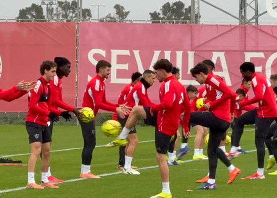 Alexis Sánchez y Maupay se siguen ejercitando en una sesión con hasta cuatro ausencias