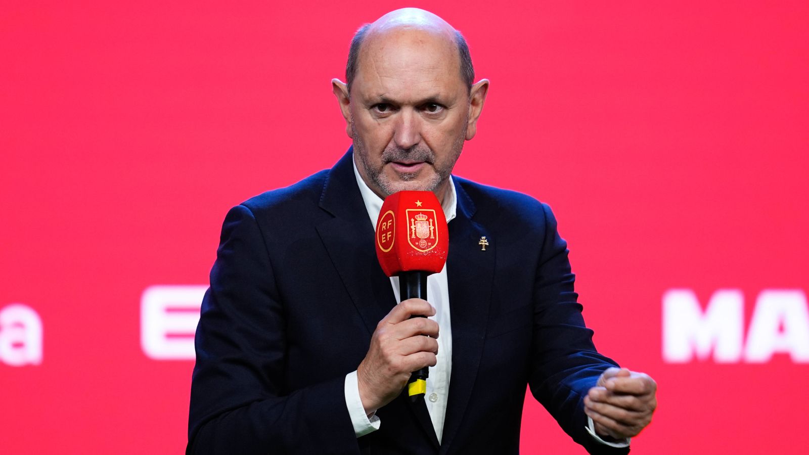 Louzán propone dos nuevas sedes para el Mundial 2030 tras salir Málaga y A Coruña