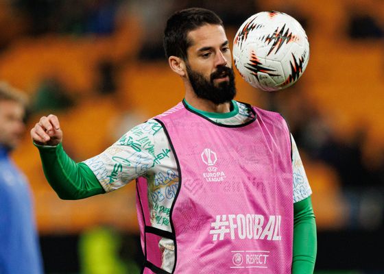 Isco ya vislumbra su regreso con el Betis: "Estoy viendo la luz, que falta me hacía" 