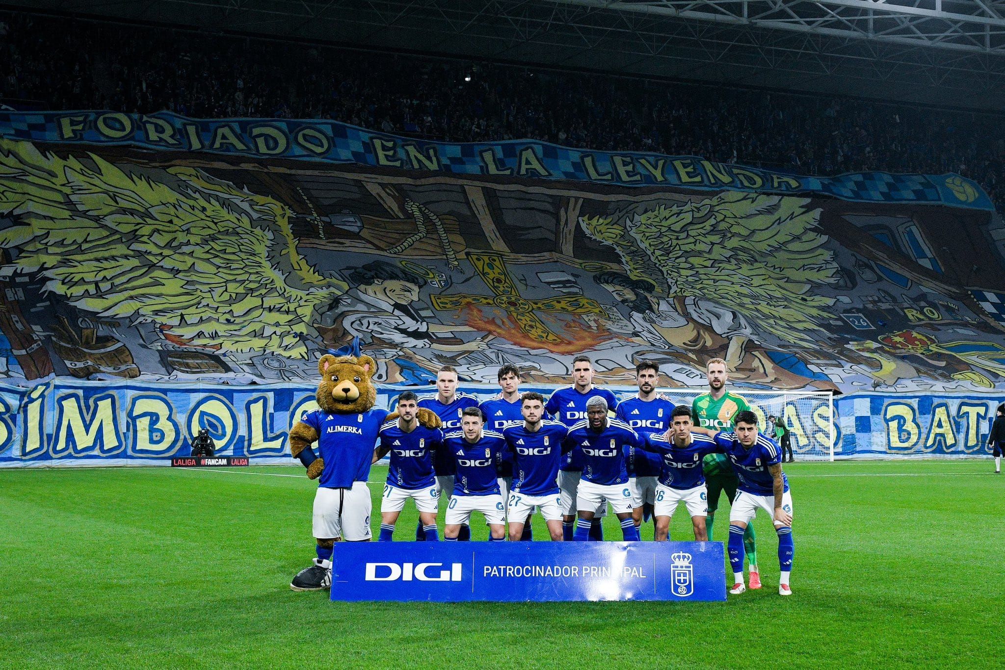 Se detiene el Derbi asturiano por lanzamiento de objetos